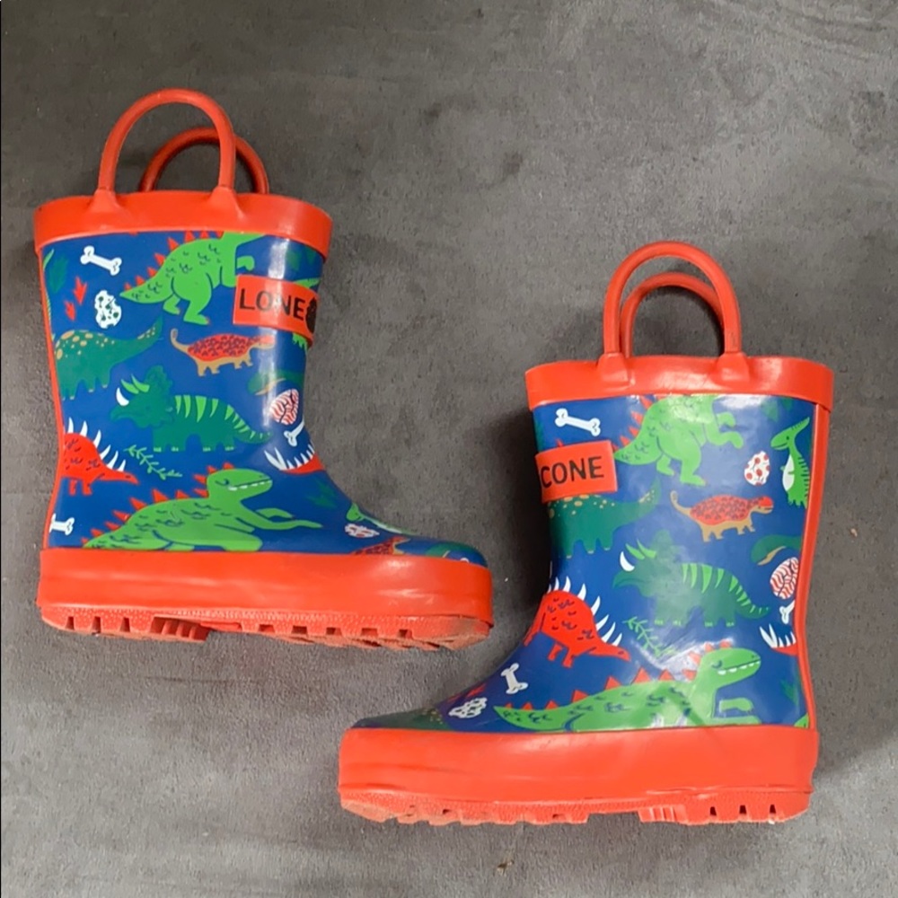 Infant size 5 rain boots